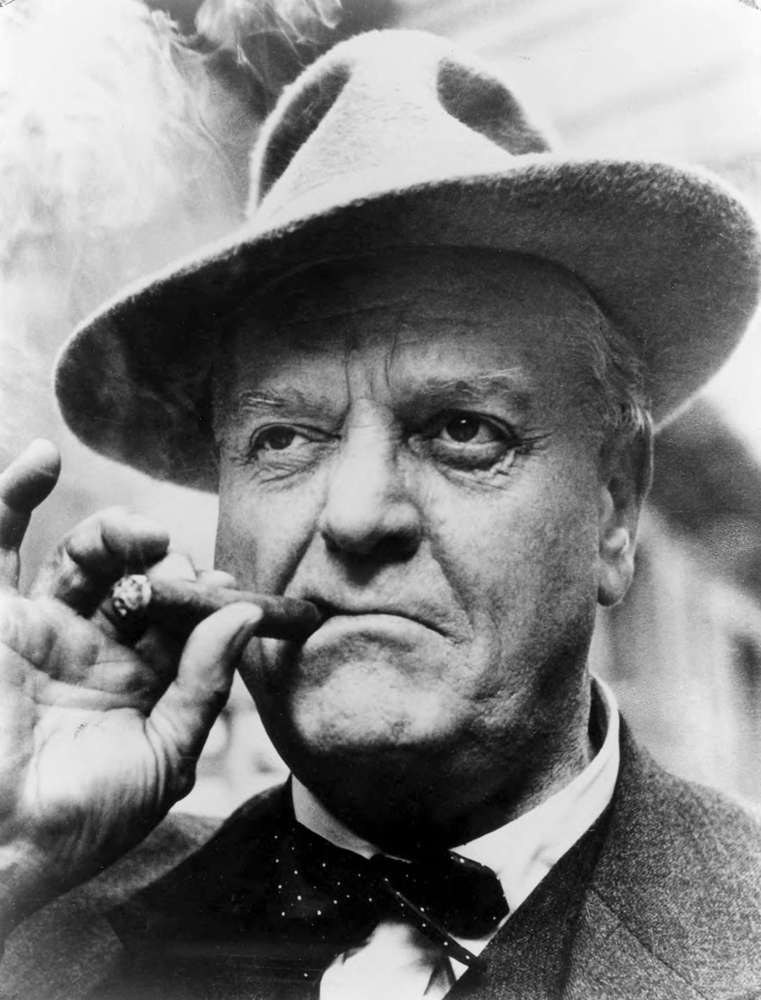 Ein Porträtfoto von Migros-Gründer Gottlieb Duttweiler.